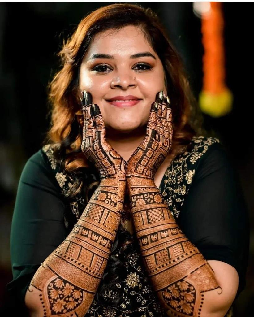 Best mehandi artist